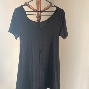 Black tunic with flattering back